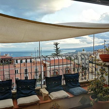 Aly Art Apartment Taormina Duomo, Gulf & Etna View Exteriér fotografie