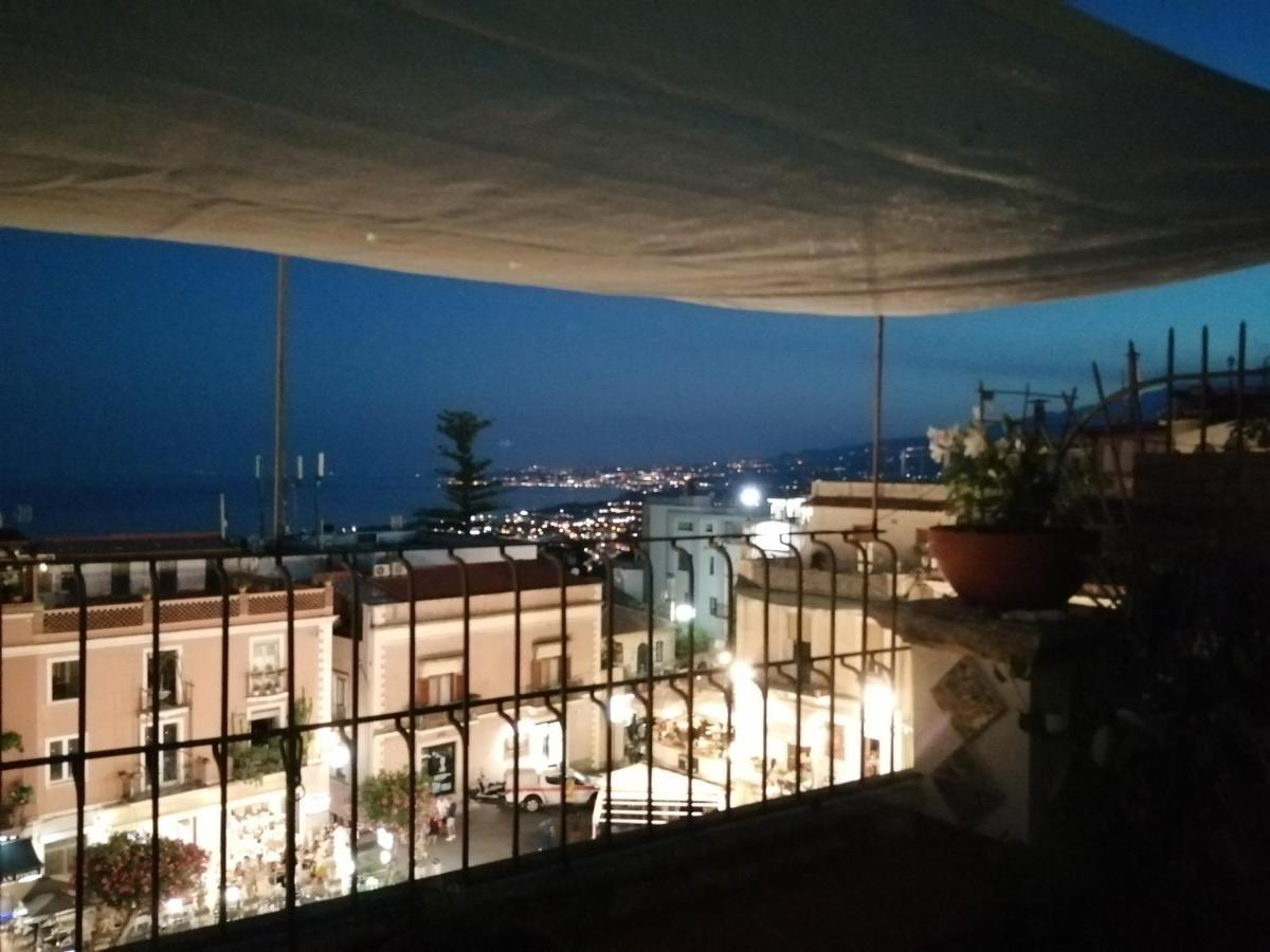 Aly Art Apartment Taormina Duomo, Gulf & Etna View Exteriér fotografie