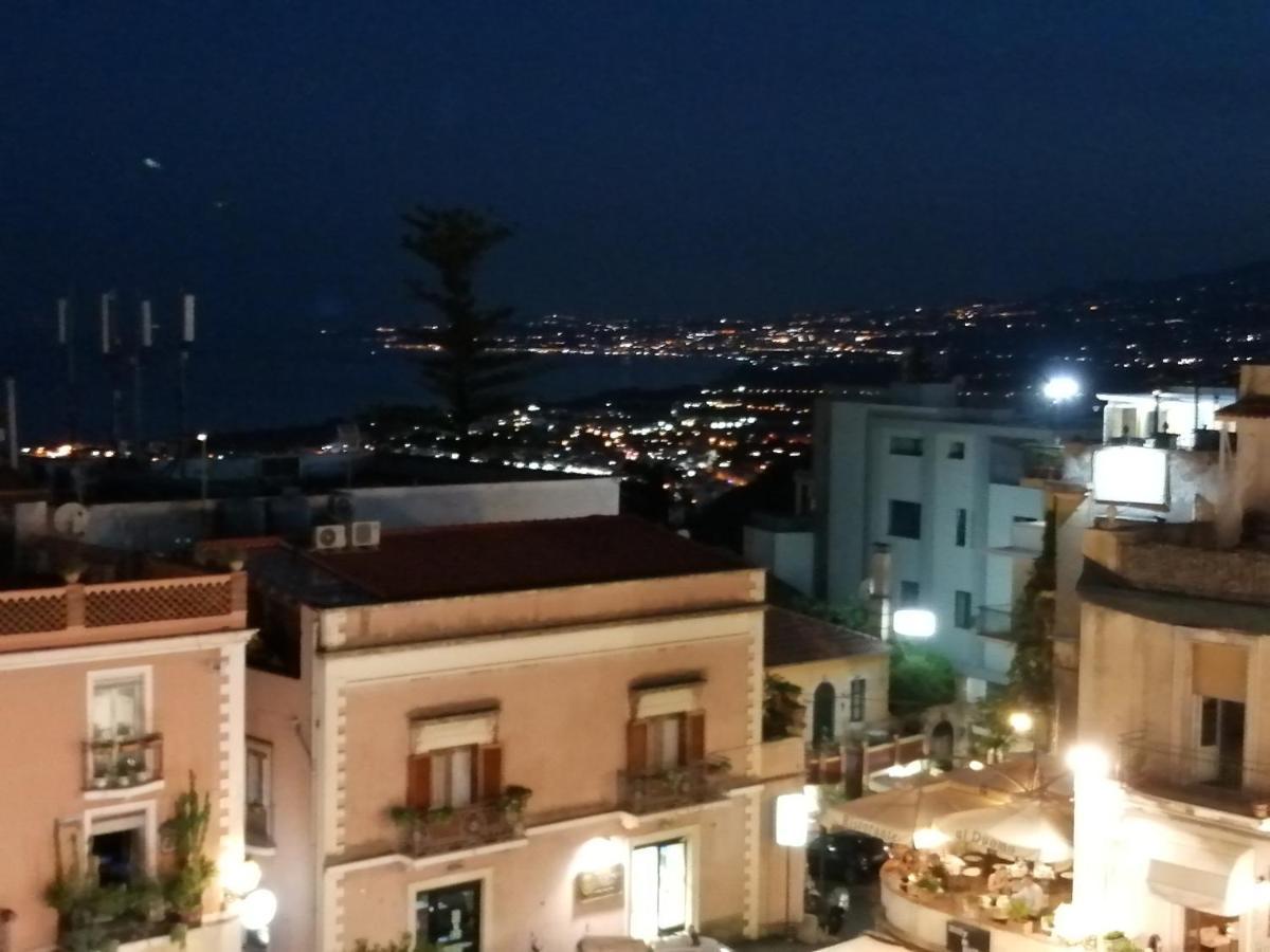 Aly Art Apartment Taormina Duomo, Gulf & Etna View Exteriér fotografie