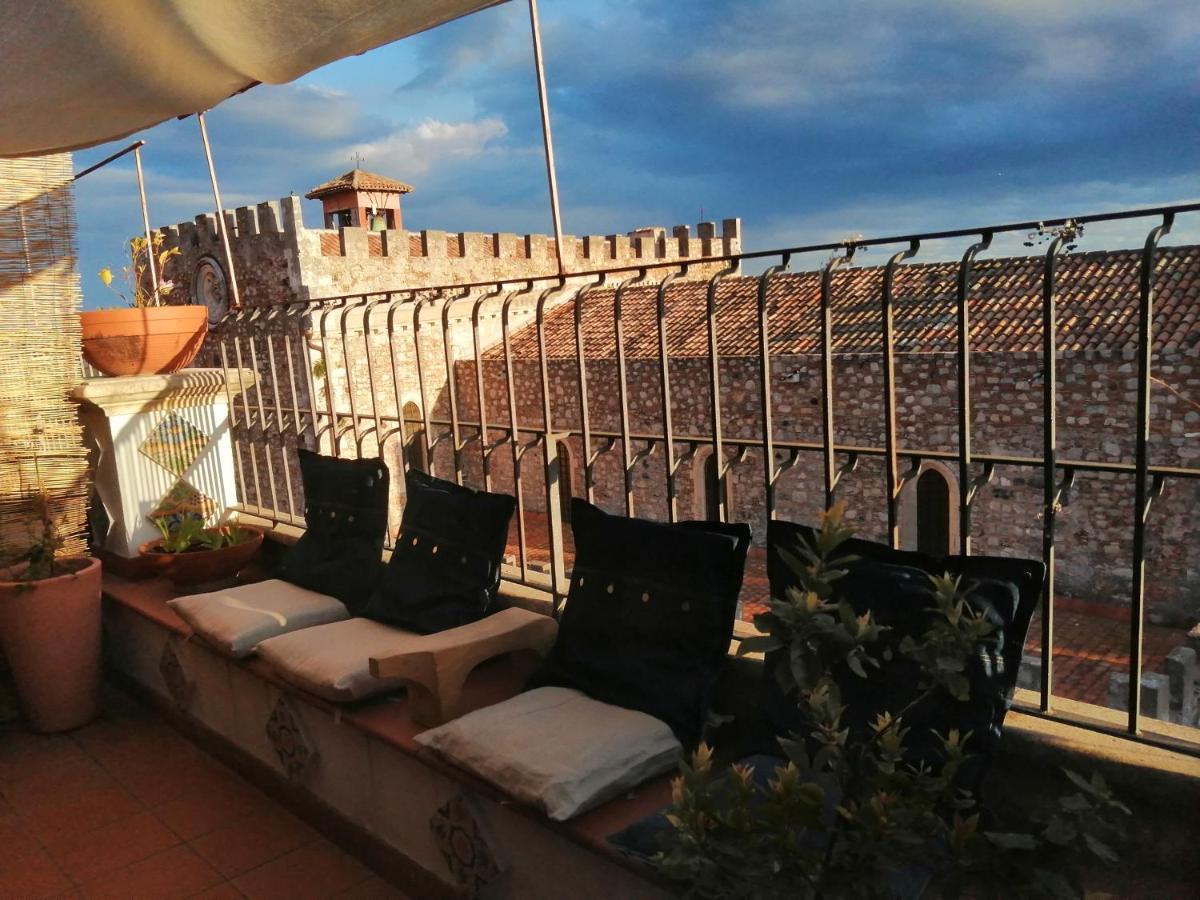 Aly Art Apartment Taormina Duomo, Gulf & Etna View Exteriér fotografie