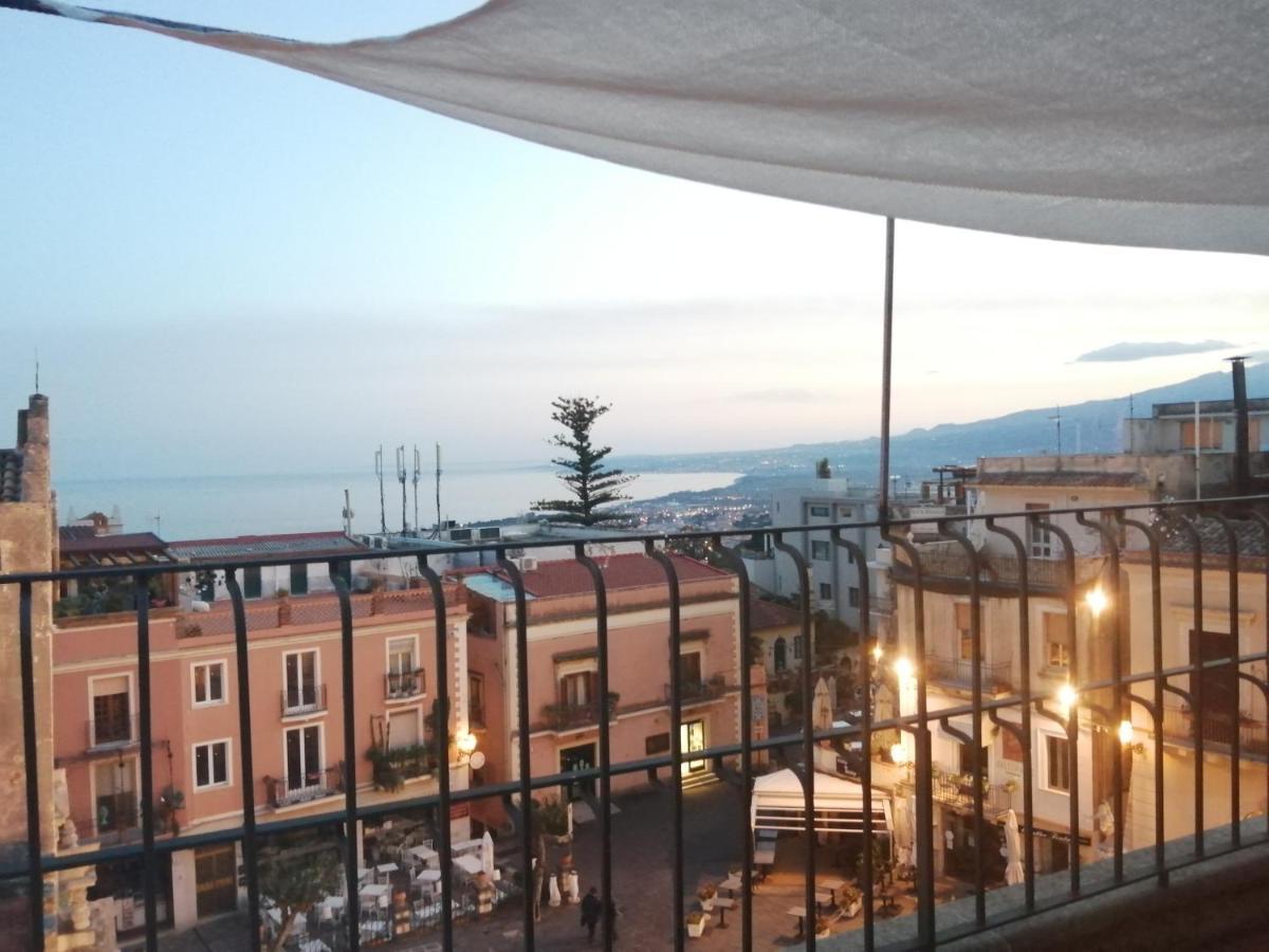 Aly Art Apartment Taormina Duomo, Gulf & Etna View Exteriér fotografie