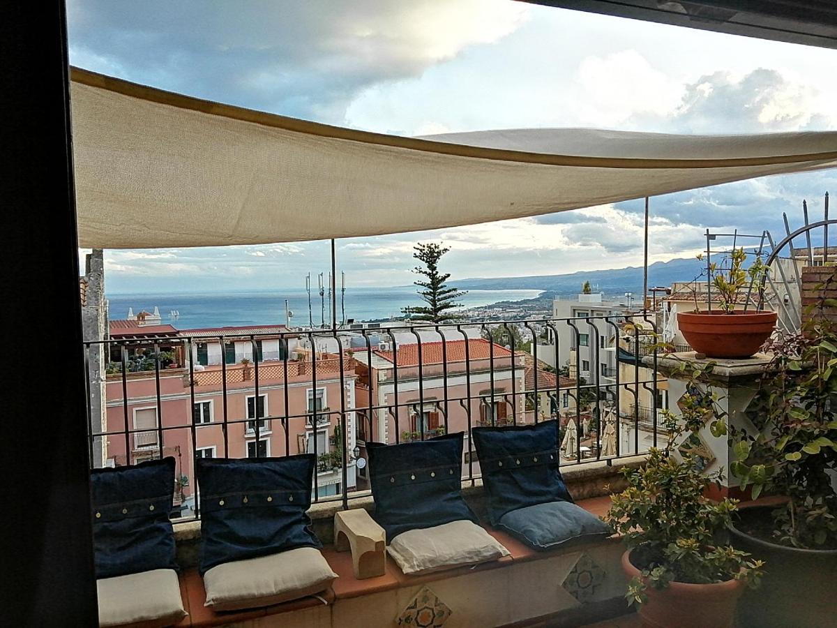 Aly Art Apartment Taormina Duomo, Gulf & Etna View Exteriér fotografie
